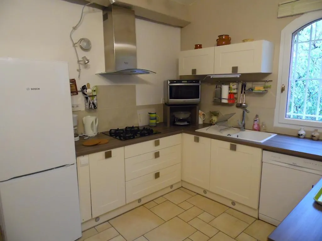 Holiday home Le Mas Du Pin Vert Aubagne France